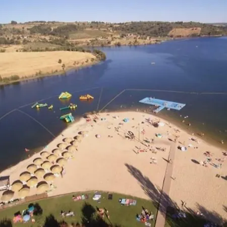 Casa Do Ti Correia * Macedo de Cavaleiros